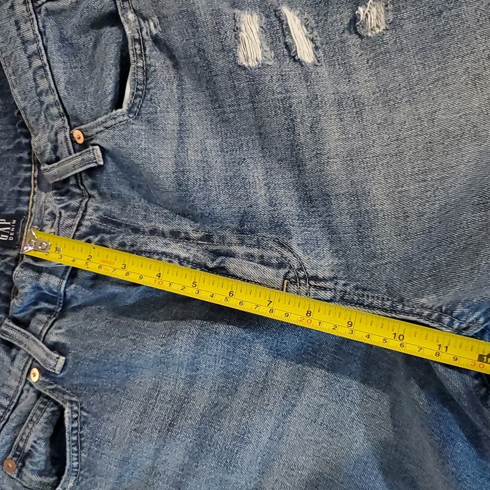 GAP Ripped Mom Jeans - Picture 5 of 8